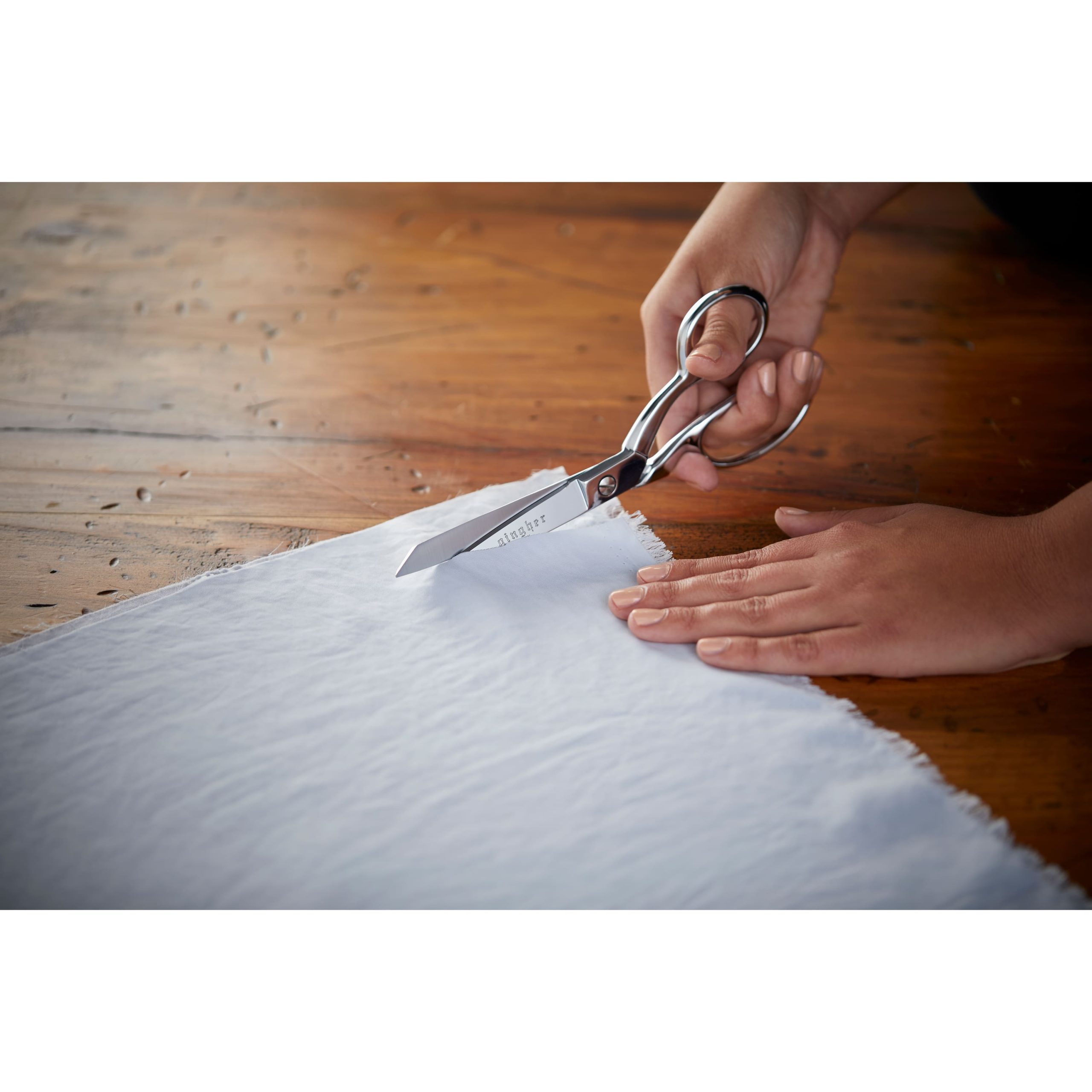 Gingher® 8" Serrated Knife-Edge Dressmaker Shears - Image 2